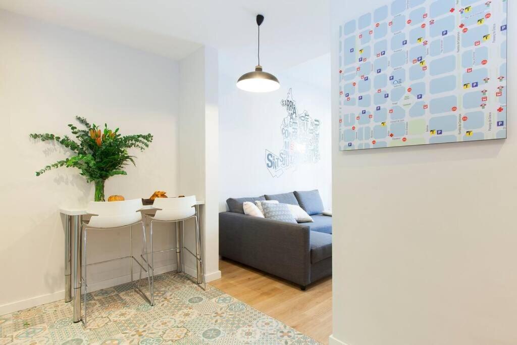 Perfectly Located 4Bed 4Bath Apartment In Barcelona 3 1 Exterior foto